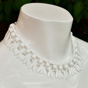 Art Deco Style White Milk Glass Drop Fringe Necklace circa 1950s